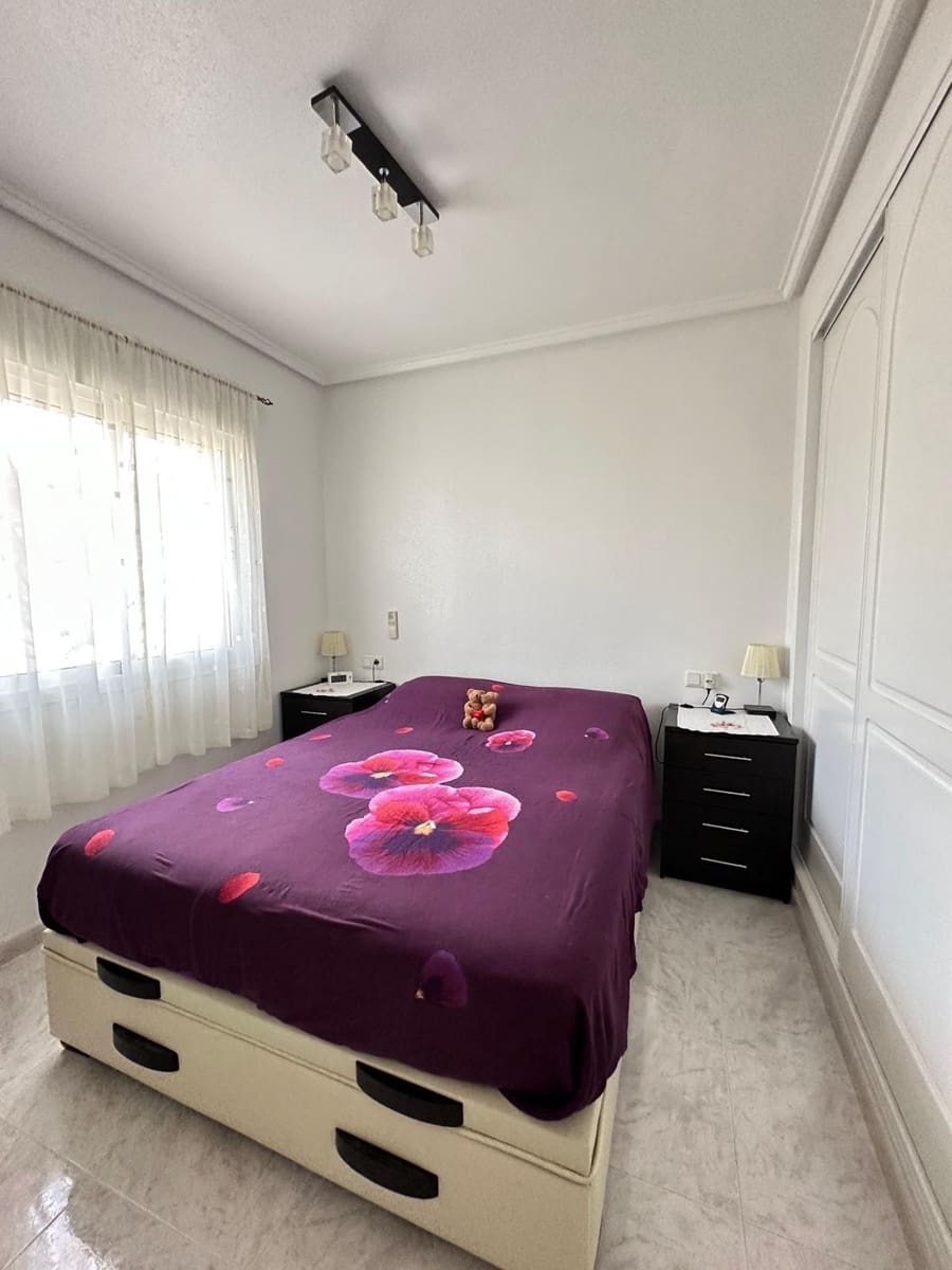 3 sypialnia Willa na sprzedaż w Ciudad Quesada z basenem garażem - 340 000 € (Ref: 9558281)