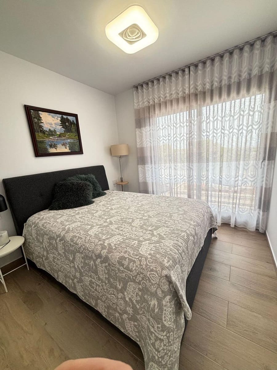 3 makuuhuone Huvila myytävänä paikassa Villamartin mukana uima-altaan - 448 000 € (Ref: 9558375)