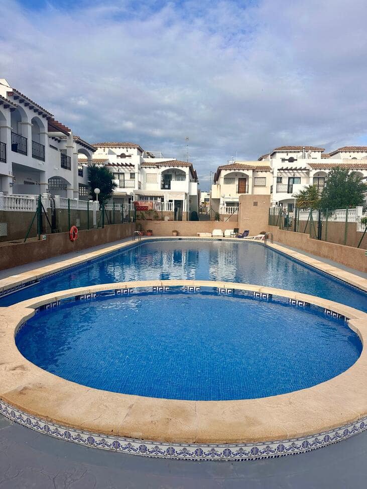 3 sypialnia Dom na sprzedaż w Orihuela Costa z basenem - 239 000 € (Ref: 9558377)