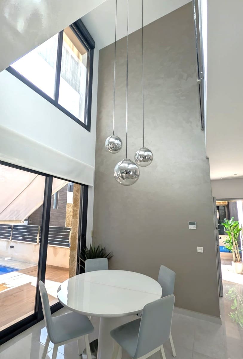 4 quarto Moradia para venda em Cabo Roig com piscina garagem - 529 950 € (Ref: 9565763)