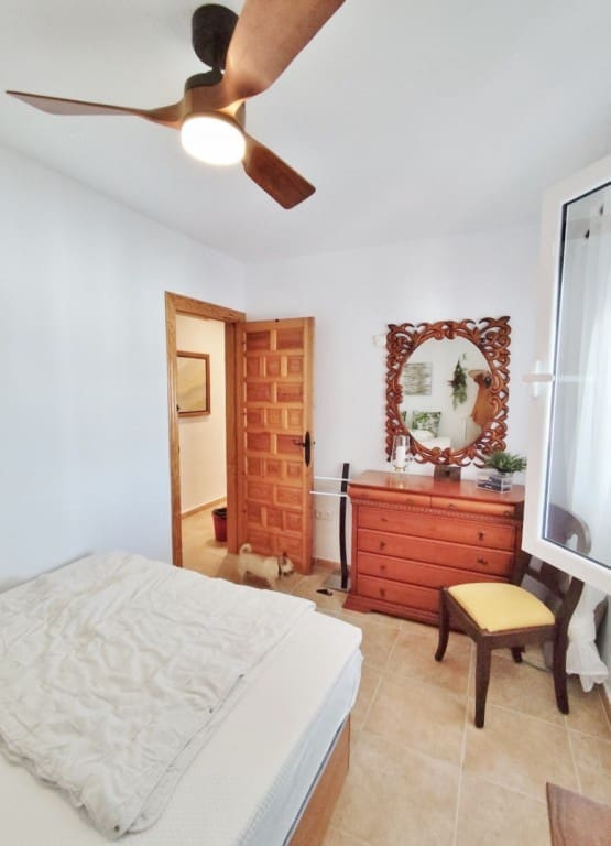 4 slaapkamer Villa te koop in San Miguel de Salinas met zwembad garage - € 425.000 (Ref: 9599976)