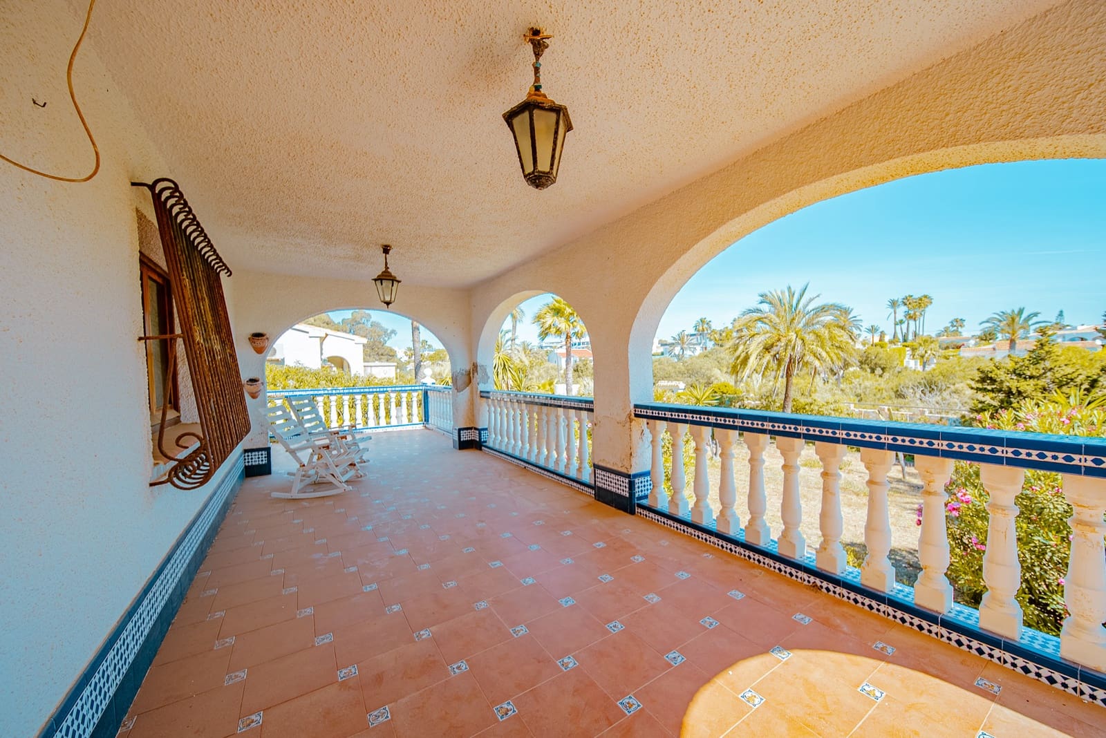 4 bedroom Villa for sale in Playa Flamenca with garage - € 995,000 (Ref: 9601412)