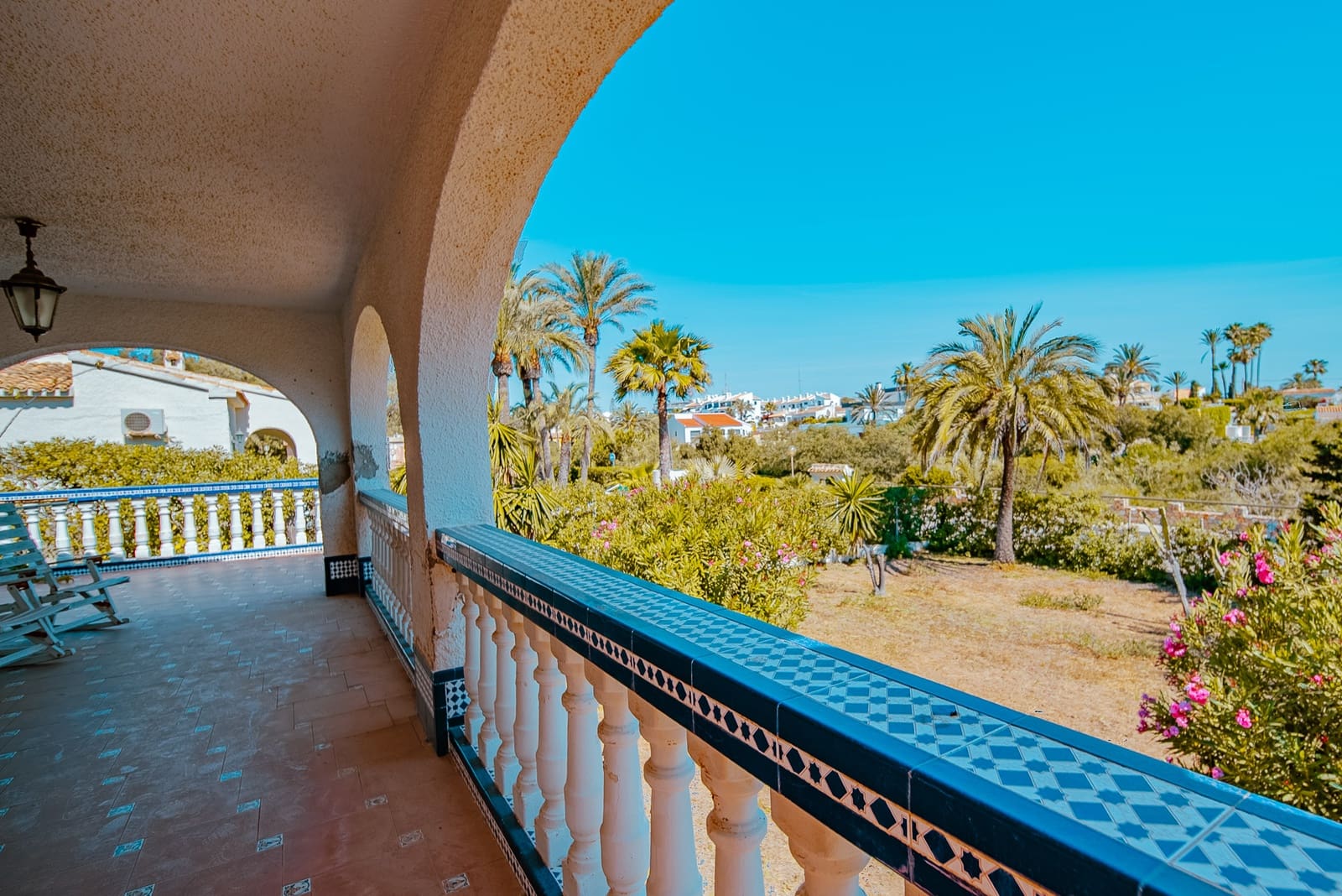 4 bedroom Villa for sale in Playa Flamenca with garage - € 995,000 (Ref: 9601412)
