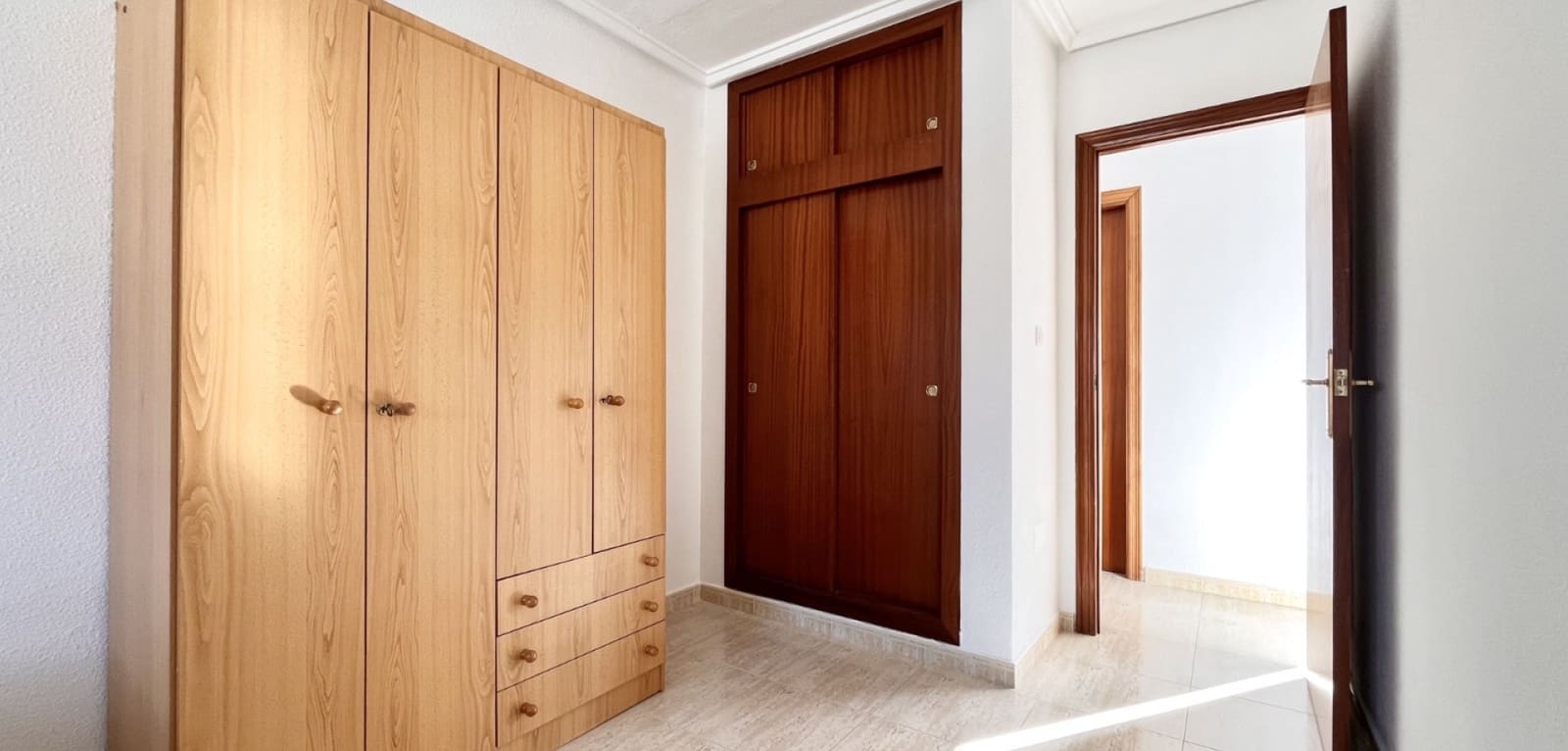 3 soverom Hus til salgs i Torrevieja - € 156 000 (Ref: 9601421)