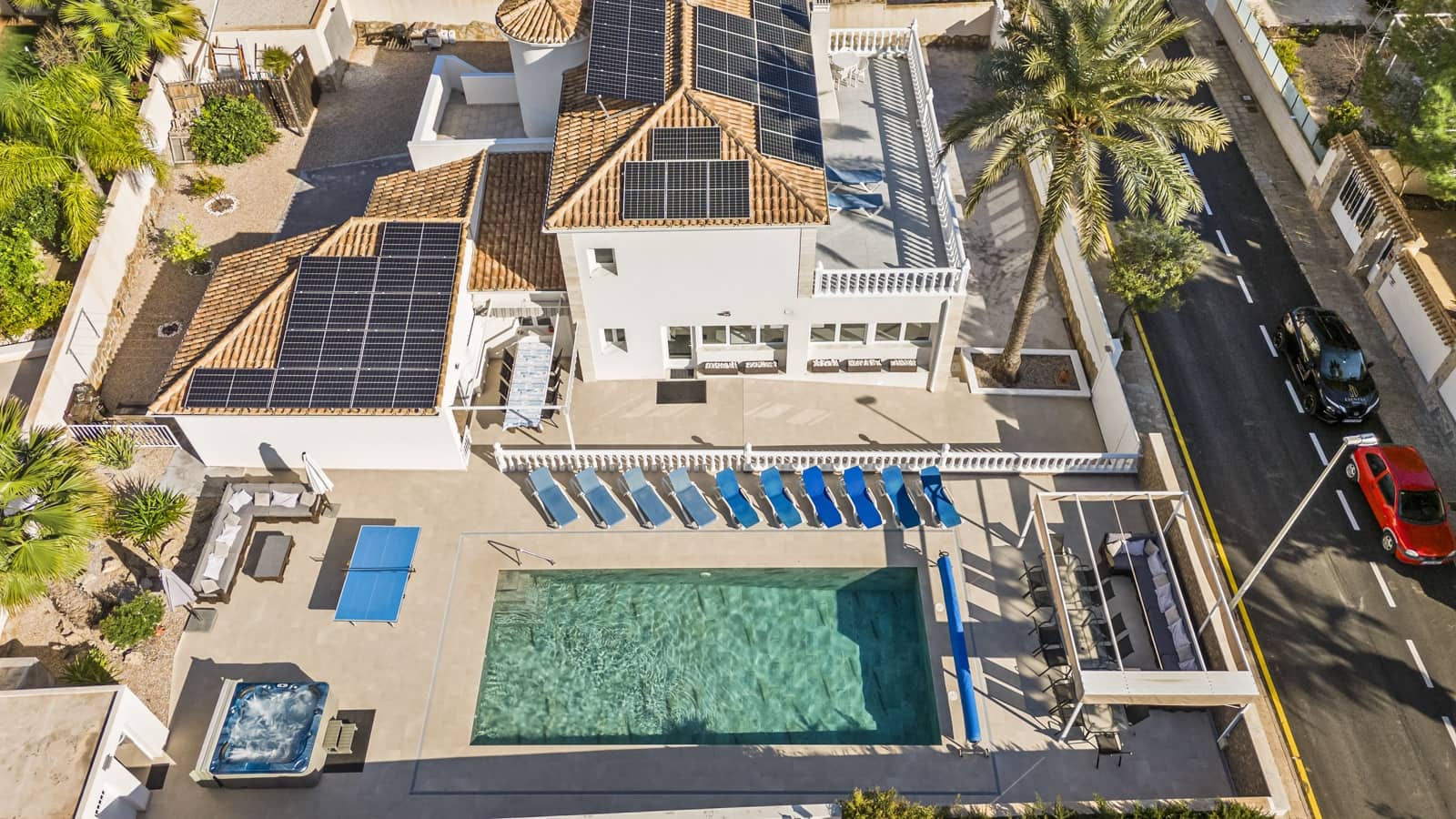 6 sovrum Villa till salu i La Zenia med pool garage - 1 600 000 € (Ref: 9601422)