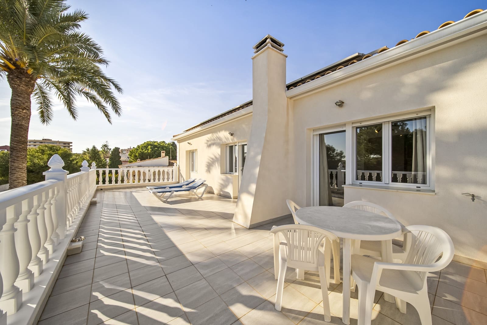 6 sovrum Villa till salu i La Zenia med pool garage - 1 600 000 € (Ref: 9601422)