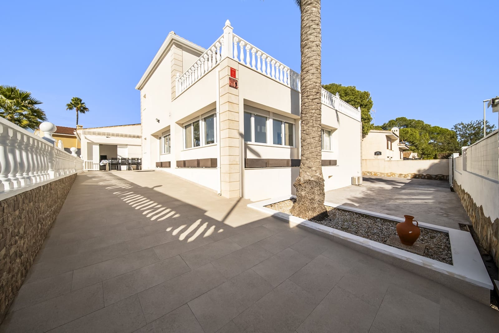 6 sovrum Villa till salu i La Zenia med pool garage - 1 600 000 € (Ref: 9601422)