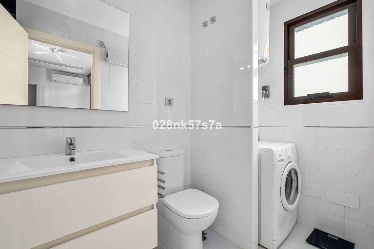 3 bedroom Penthouse for sale in Cabo Roig with pool garage - € 239,000 (Ref: 9602303)