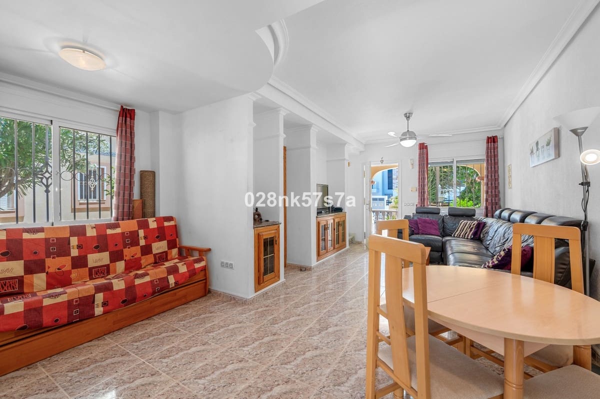 3 bedroom Townhouse for sale in La Zenia with pool garage - € 299,000 (Ref: 9602489)