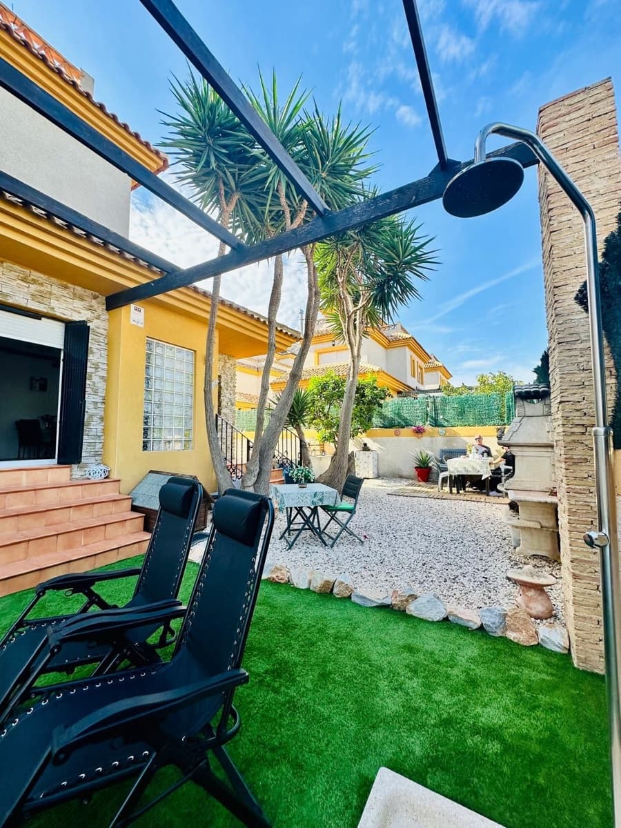 3 chambre Villa/Maison à vendre à Los Montesinos avec piscine - 299 500 € (Ref: 9603410)