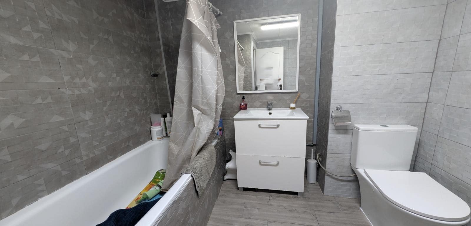 4 bedroom Villa for sale in La Zenia with pool - € 399,000 (Ref: 9603414)