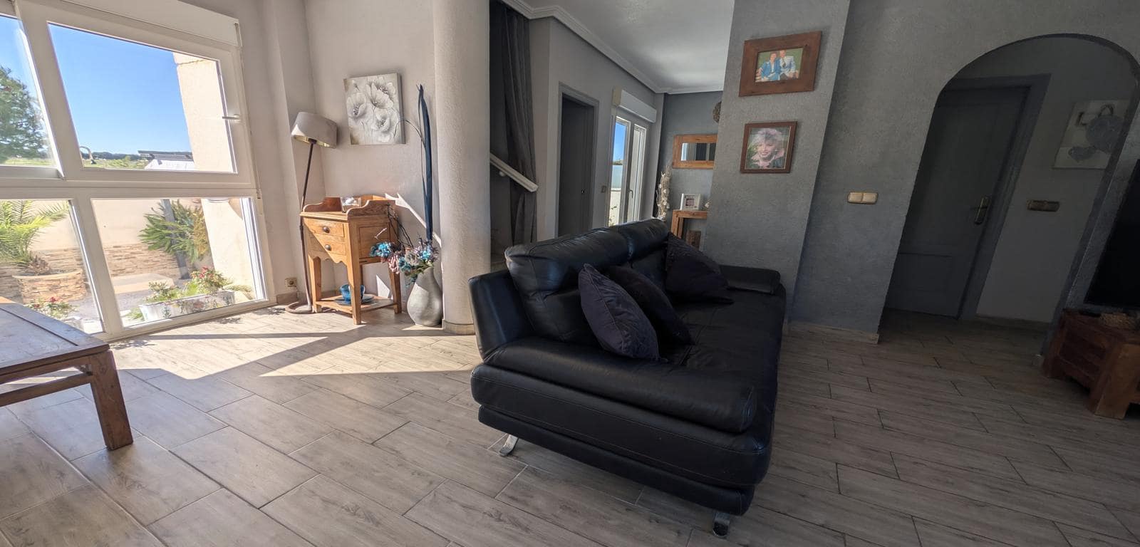 4 bedroom Villa for sale in La Zenia with pool - € 399,000 (Ref: 9603414)