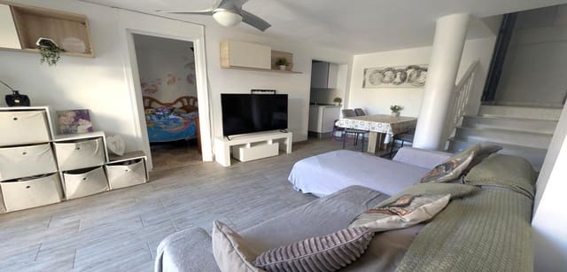 4 bedroom Villa for sale in La Zenia, Orihuela with pool - € 399,000 (Ref: 9603414)