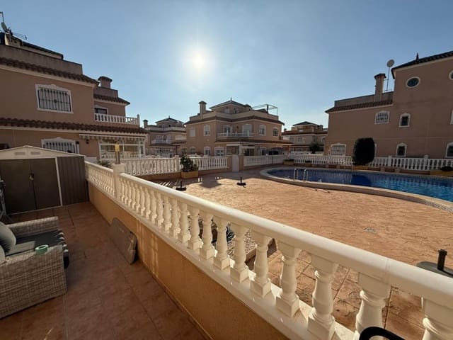 2 soverom Villa til salgs i Torre de la Horadada, Pilar de la Horadada med svømmebasseng garasje - € 254 900 (Ref: 9607031)