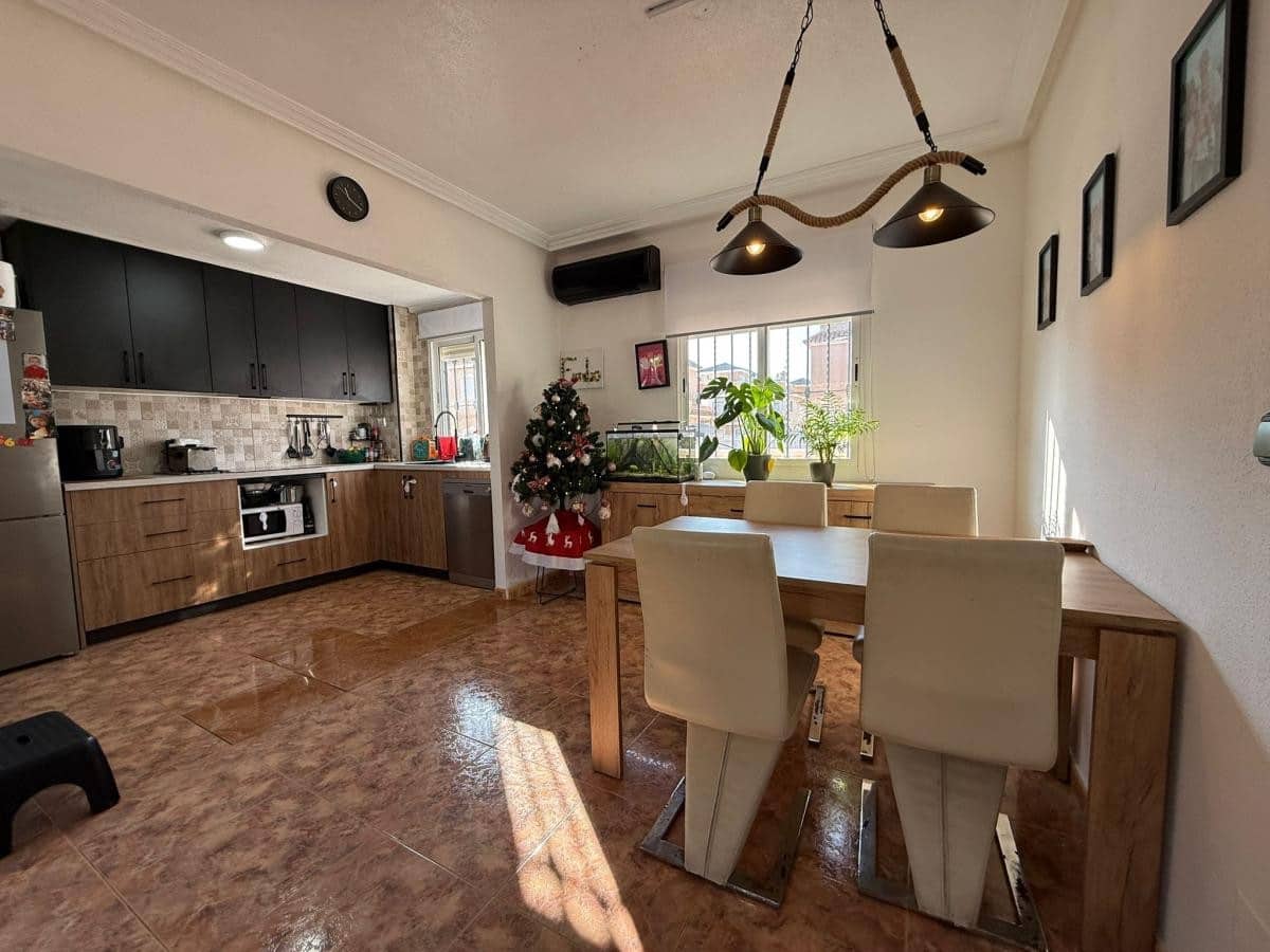 2 bedroom Villa for sale in Torre de la Horadada with pool garage - € 254,900 (Ref: 9607031)