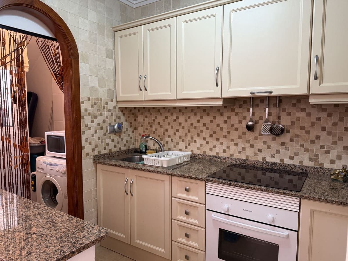 2 quarto Casa em Banda para venda em Villamartin com piscina garagem - 163 000 € (Ref: 9607032)