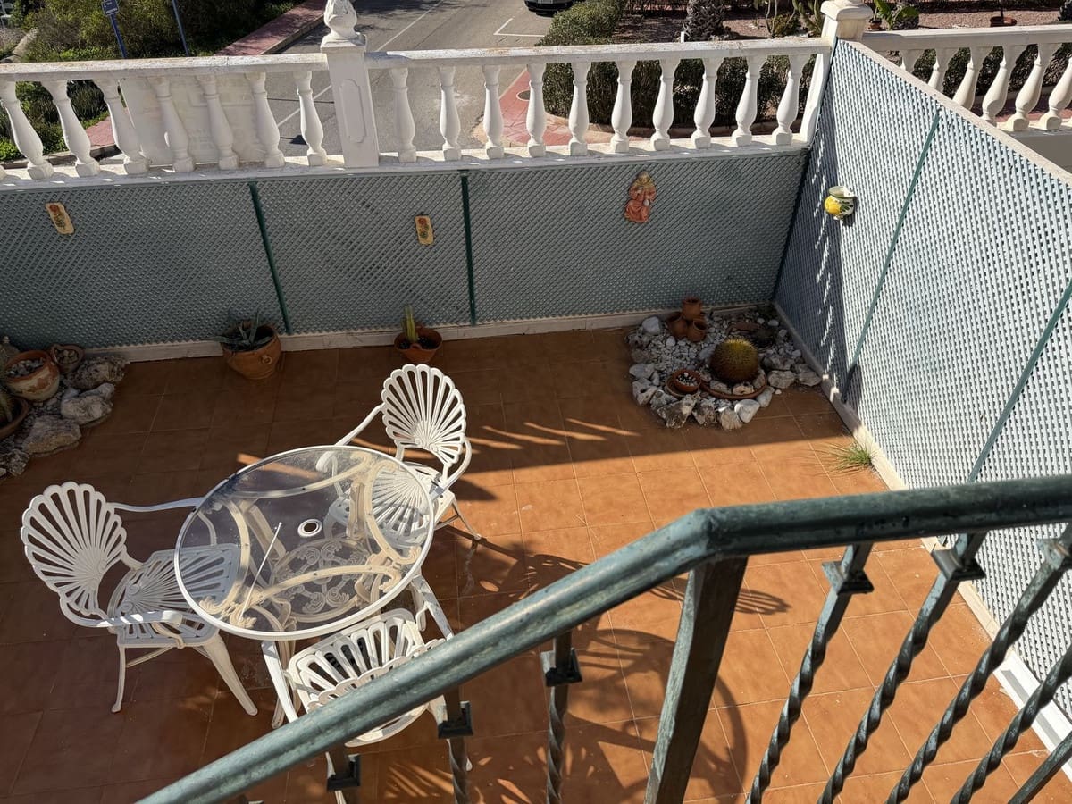 2 quarto Casa em Banda para venda em Villamartin com piscina garagem - 163 000 € (Ref: 9607032)