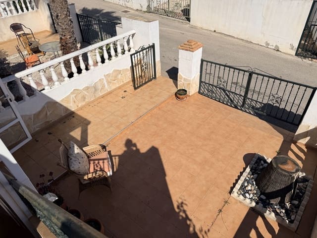 2 soverom Hus til salgs i Villamartin, Orihuela med svømmebasseng garasje - € 159 000 (Ref: 9607032)