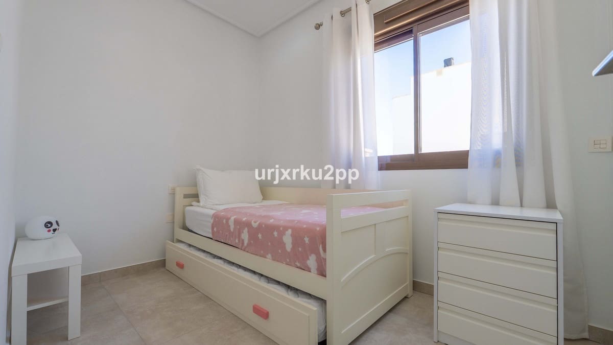 3 bedroom Penthouse for sale in Torre de la Horadada with pool garage - € 399,000 (Ref: 9607034)