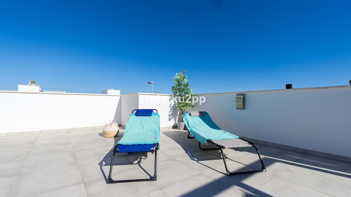 3 bedroom Penthouse for sale in Torre de la Horadada with pool garage - € 399,000 (Ref: 9607034)