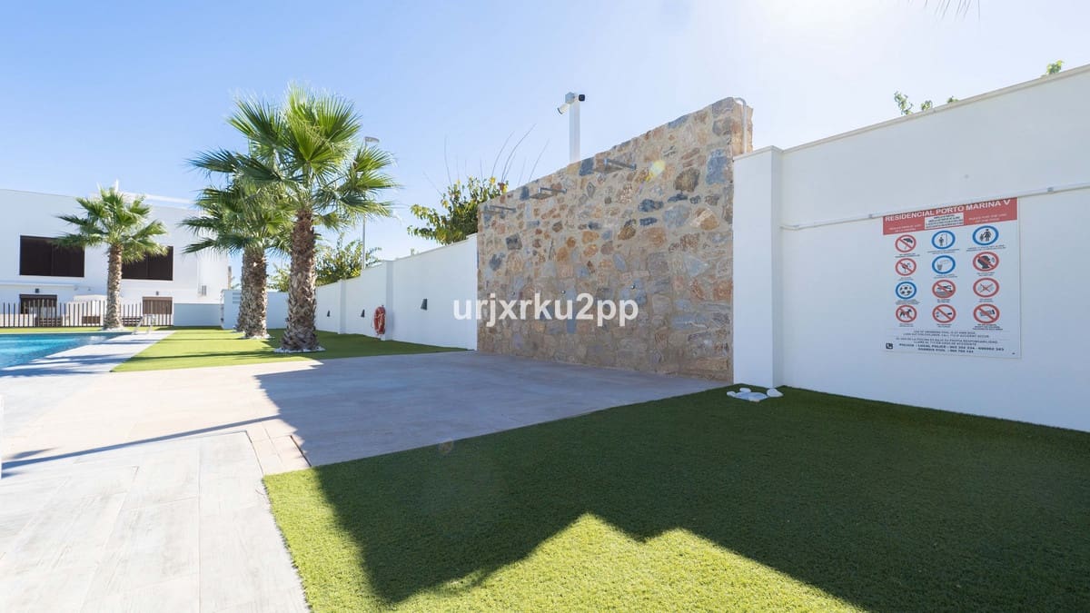 3 bedroom Penthouse for sale in Torre de la Horadada with pool garage - € 399,000 (Ref: 9607034)