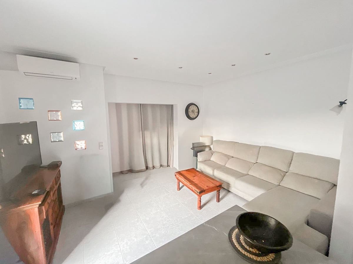 2 soveværelse Lejlighed til salg i La Mata med swimmingpool garage - € 270.000 (Ref: 9607035)