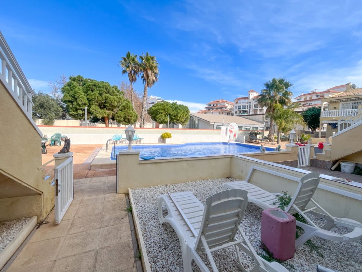 2 soveværelse Lejlighed til salg i La Mata med swimmingpool garage - € 270.000 (Ref: 9607035)