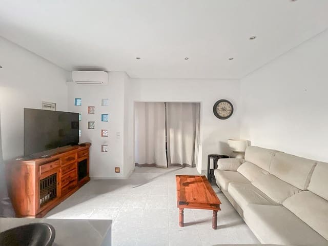 2 quarto Apartamento para venda em Los Europeos, Torrevieja com piscina garagem - 259 000 € (Ref: 9607035)