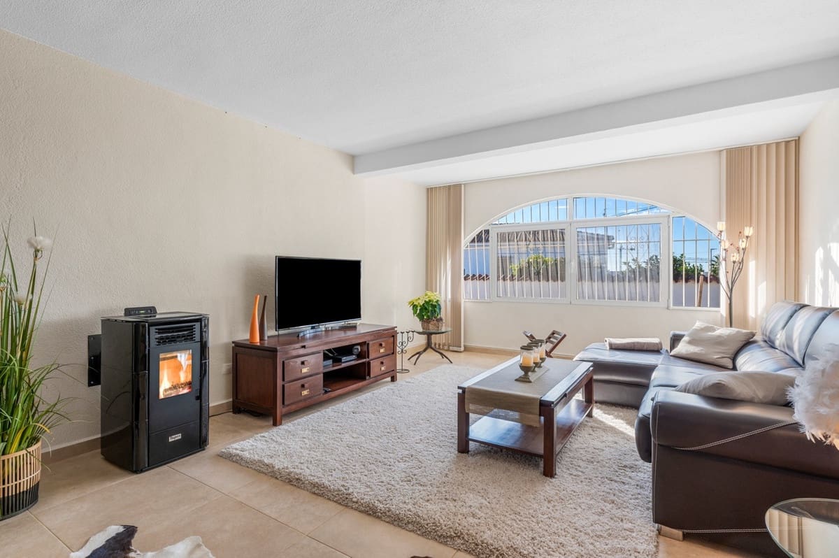 3 camera da letto Villa in vendita in Ciudad Quesada con piscina garage - 445.000 € (Rif: 9607037)