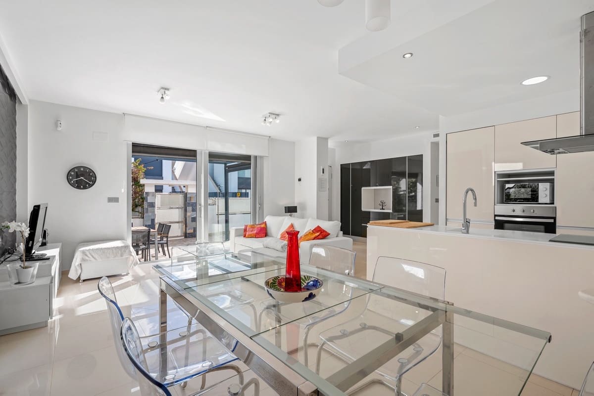 3 camera da letto Villa in vendita in Ciudad Quesada con piscina garage - 425.000 € (Rif: 9607040)