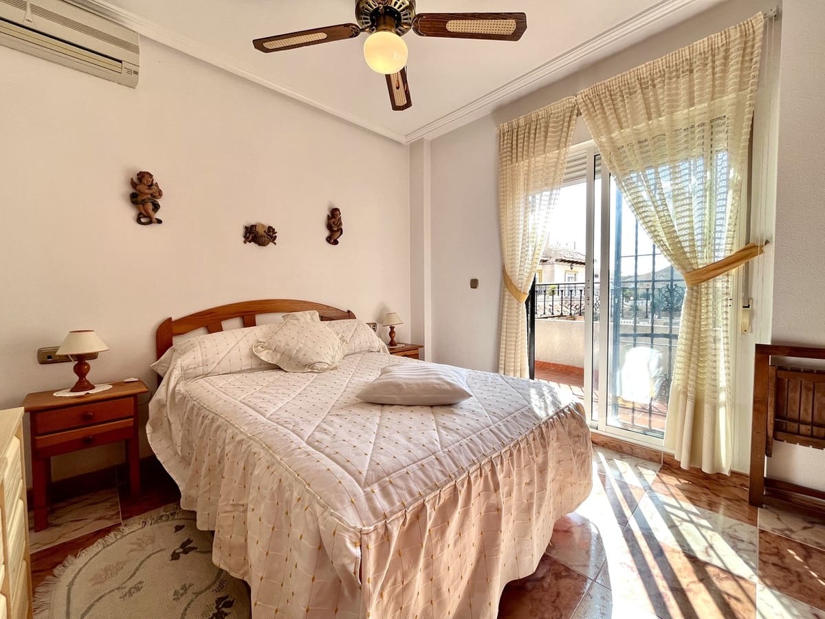 3 soverom Hus til salgs i La Zenia med svømmebasseng - € 229 000 (Ref: 9607041)