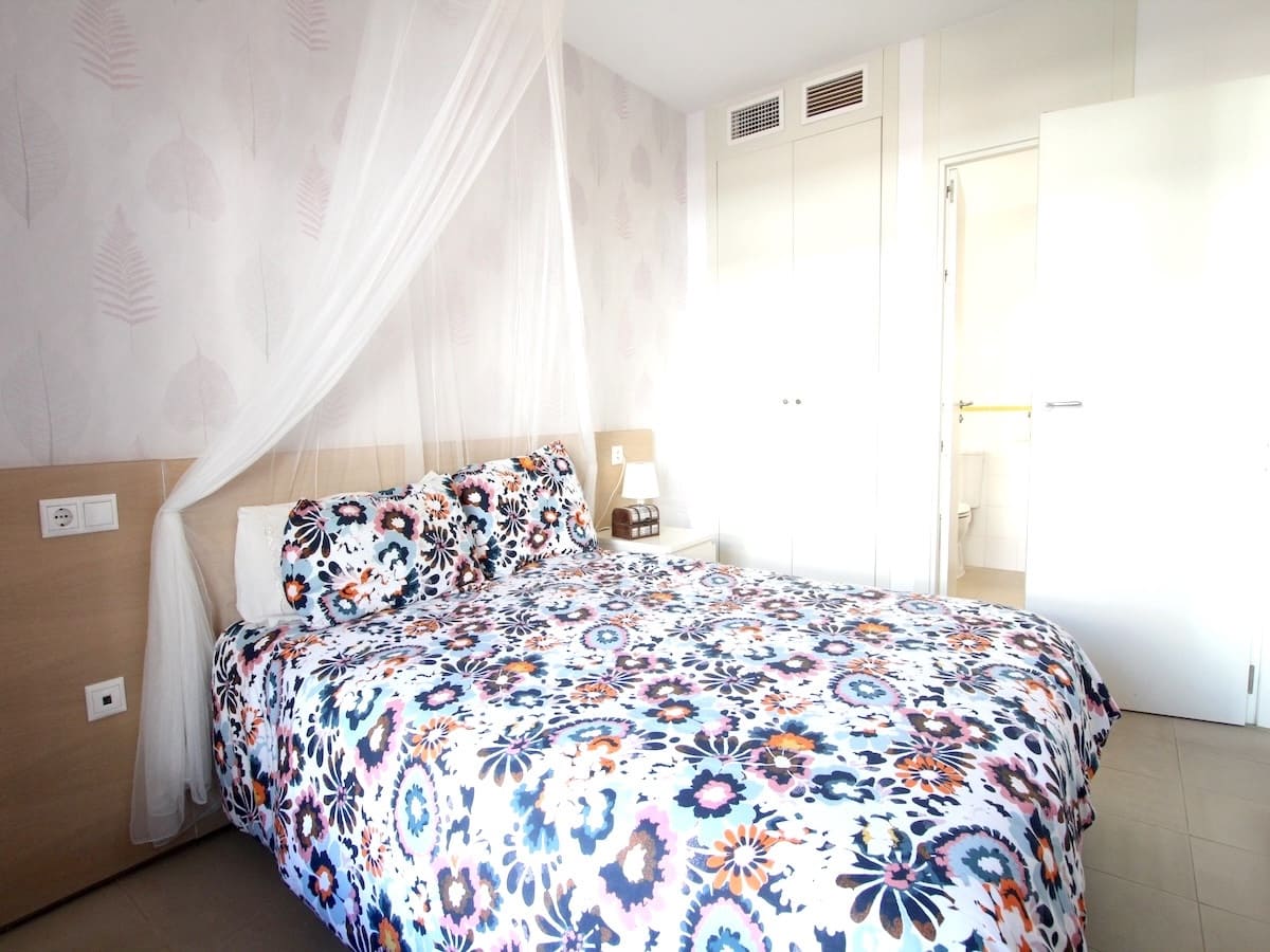 2 bedroom Apartment for sale in Playa Flamenca with pool garage - € 169,950 (Ref: 9607046)