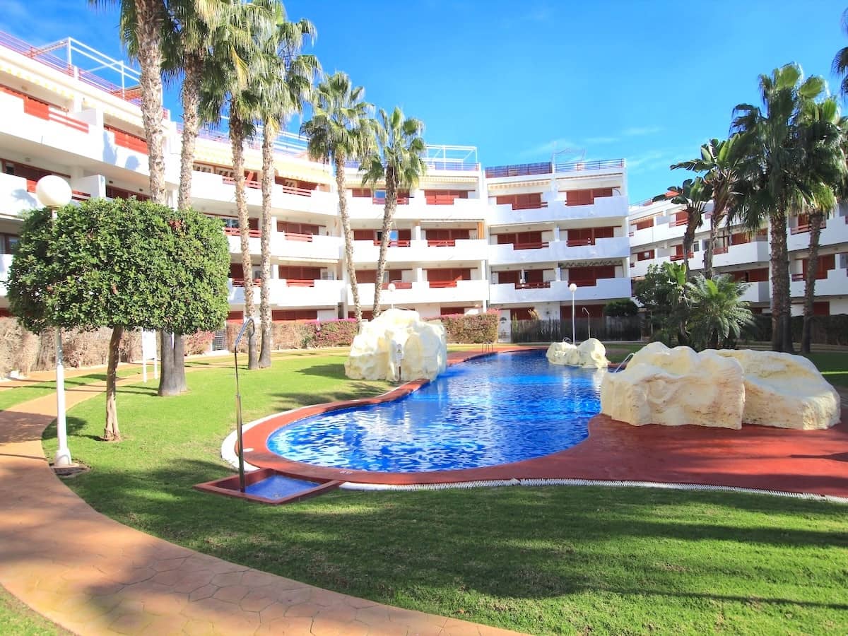 2 bedroom Apartment for sale in Playa Flamenca with pool garage - € 169,950 (Ref: 9607046)