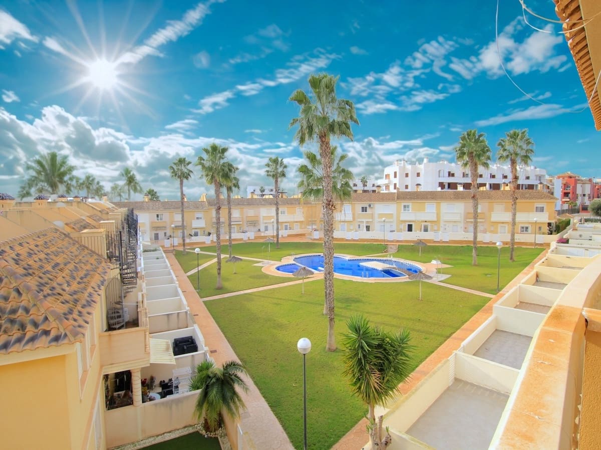 2 sovrum Takvåning till salu i Cabo Roig med pool - 169 950 € (Ref: 9607047)
