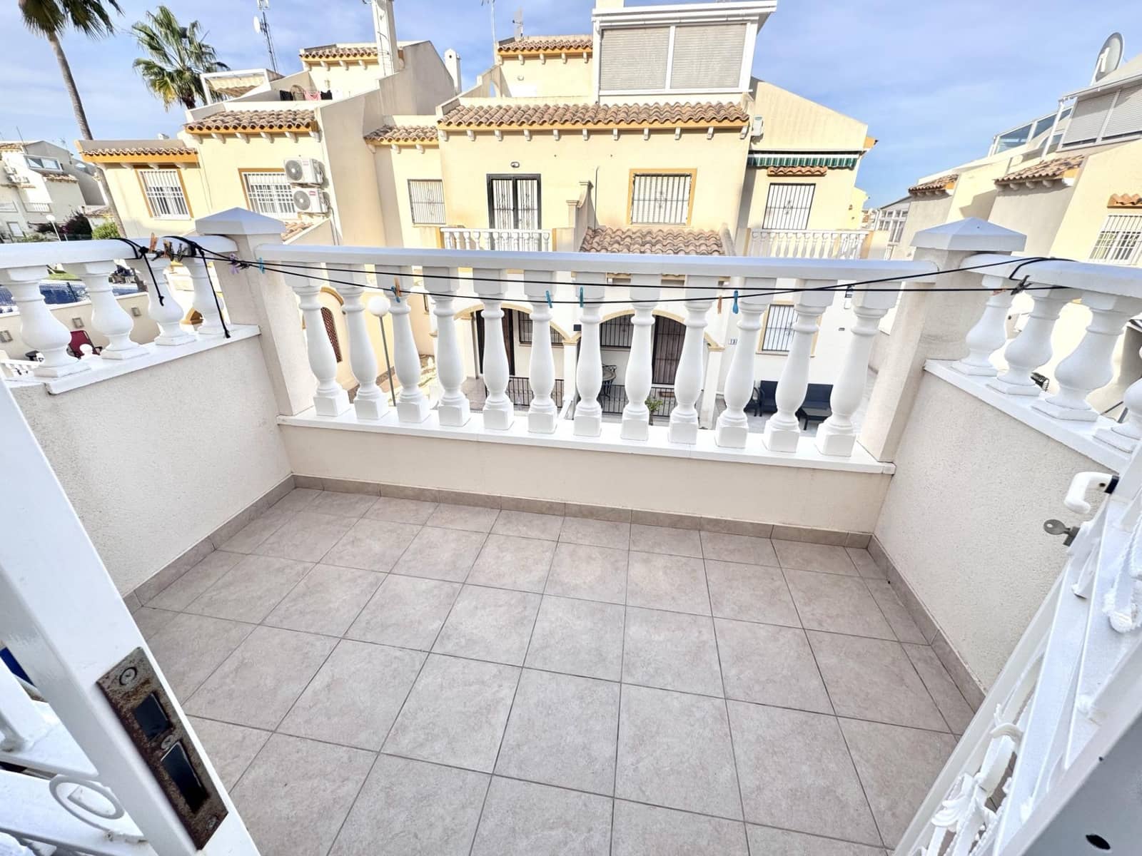 5 slaapkamer Huis te koop in Playa Flamenca met zwembad garage - € 210.000 (Ref: 9610590)