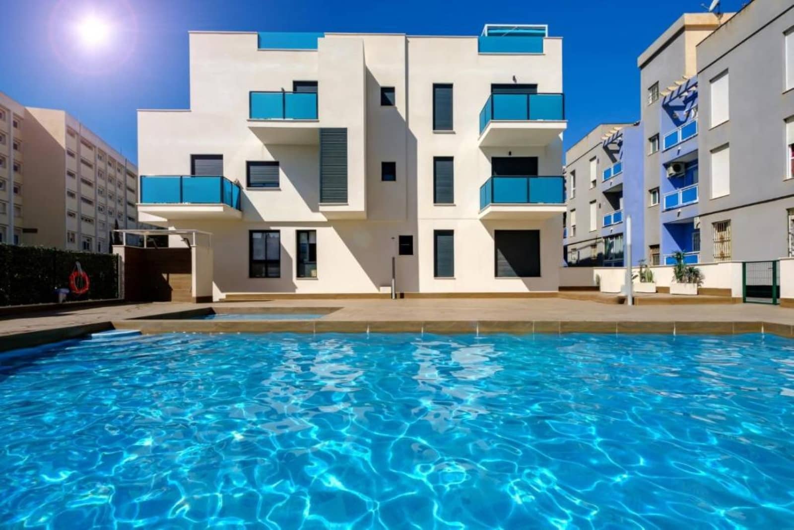 2 soveværelse Penthouse til salg i Torrevieja med swimmingpool - € 224.950 (Ref: 9610592)