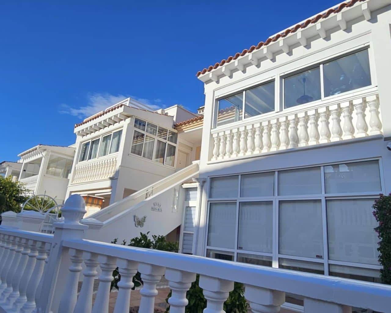 3 slaapkamer Penthouse te koop in Playa Flamenca met zwembad - € 230.000 (Ref: 9618853)