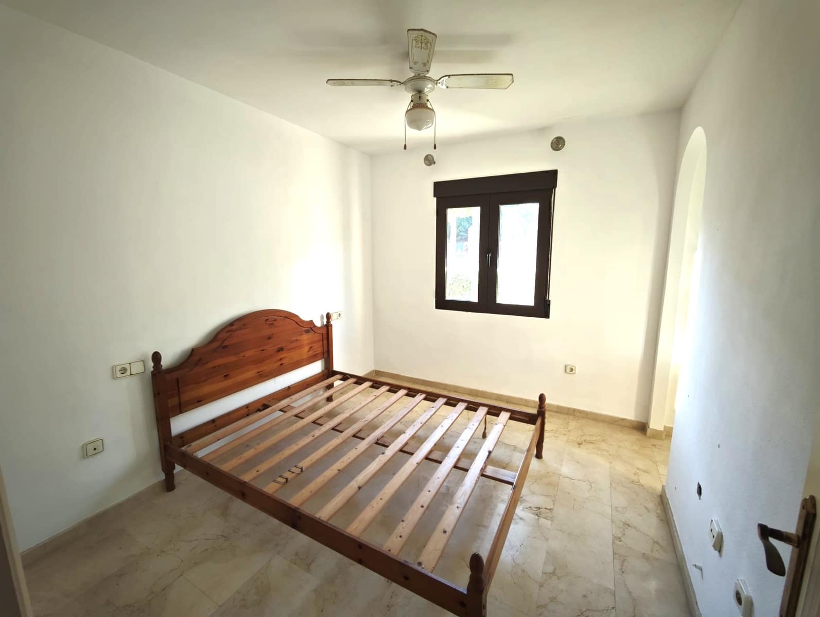 3 soveværelse Lejlighed til salg i Villamartin med swimmingpool garage - € 199.000 (Ref: 9625182)