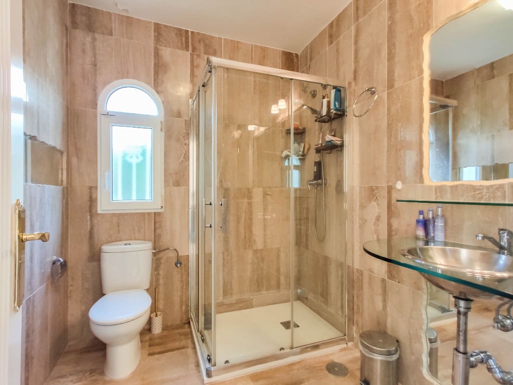 4 camera da letto Villa in vendita in Villamartin con piscina garage - 495.000 € (Rif: 9633720)