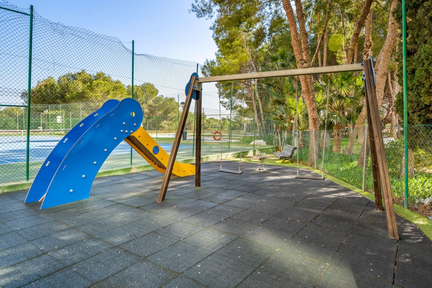 3 makuuhuone Huoneisto myytävänä paikassa Cabo Roig mukana uima-altaan - 199 000 € (Ref: 9638088)