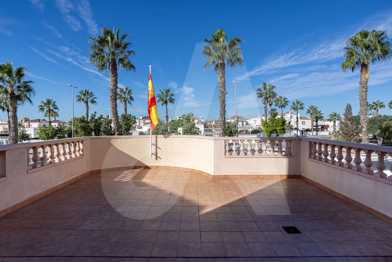 3 chambre Villa/Maison à vendre à El Raso avec piscine - 255 000 € (Ref: 9638089)