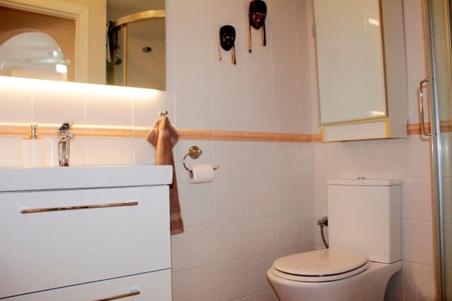 3 Zimmer Haus zu verkaufen in Villamartin, Orihuela mit Pool Garage - 239.000 € (Ref: 9638090)