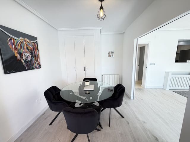 3 soveværelse Villa til salg i Villamartin, Orihuela med swimmingpool - € 389.000 (Ref: 9639933)