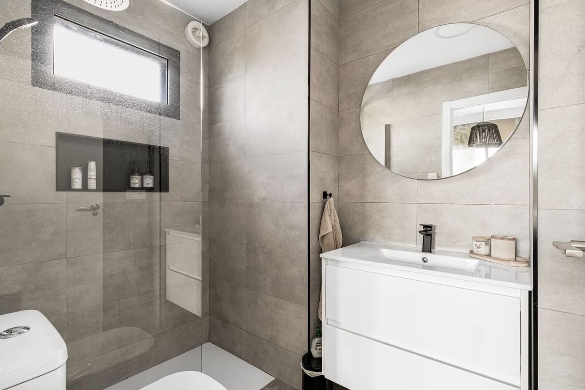 3 soveværelse Villa til salg i La Zenia med swimmingpool - € 499.000 (Ref: 9645668)