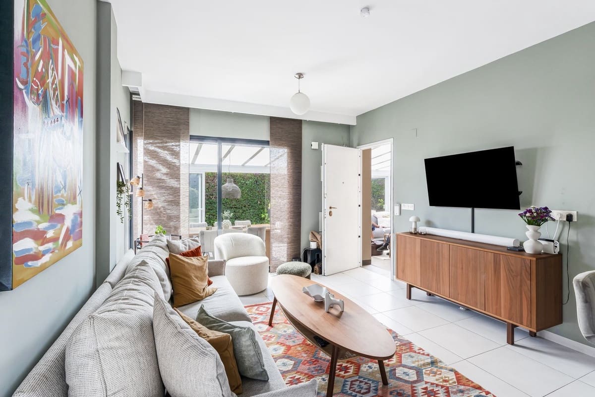 3 soveværelse Villa til salg i La Zenia med swimmingpool - € 499.000 (Ref: 9645668)