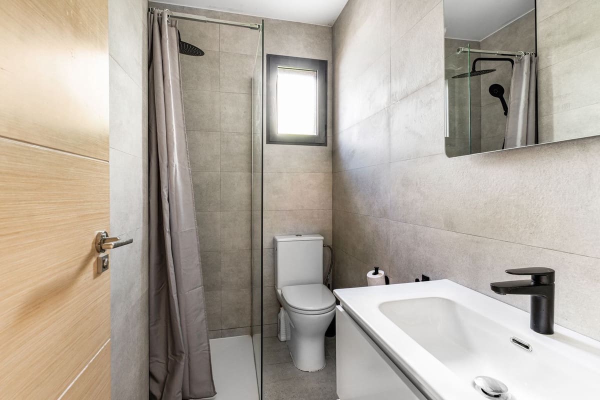 3 soveværelse Villa til salg i La Zenia med swimmingpool - € 499.000 (Ref: 9645668)