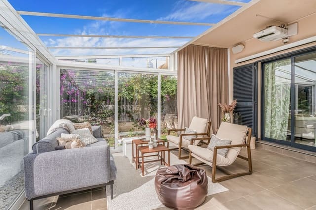 3 soveværelse Villa til salg i La Zenia, Orihuela med swimmingpool - € 499.000 (Ref: 9645668)