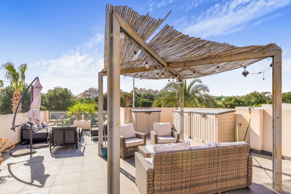 3 soveværelse Villa til salg i La Zenia med swimmingpool - € 499.000 (Ref: 9645668)