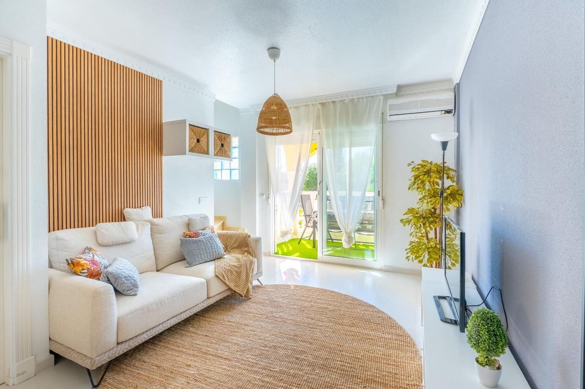 2 Zimmer Haus zu verkaufen in Algorfa mit Pool Garage - 155.000 € (Ref: 9645675)