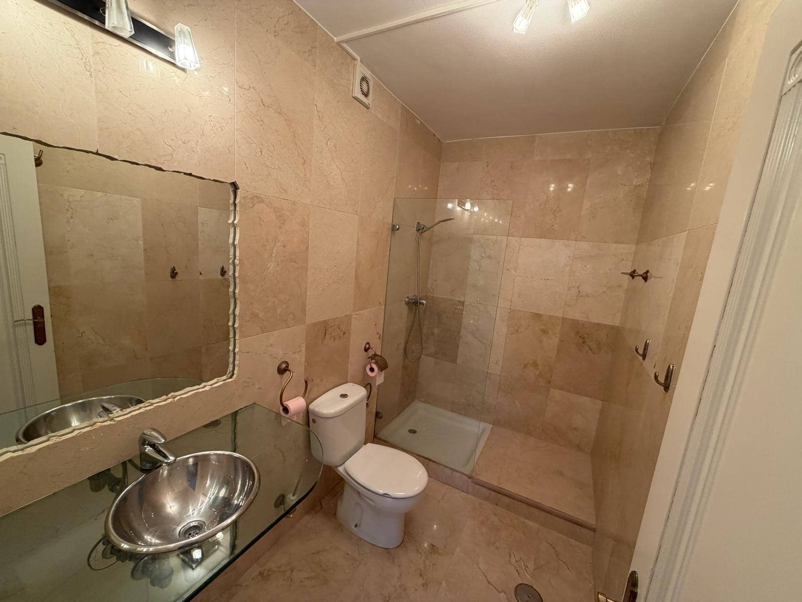 2 bedroom Apartment for sale in Villamartin with pool - € 159,900 (Ref: 9660787)